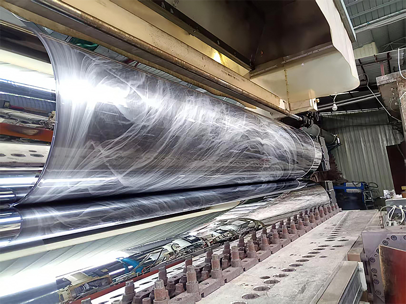 Como a fundição de placas acrílicas traz uma revolução infinita de cor para o banheiro?